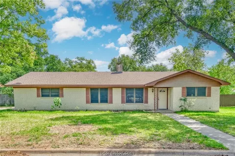 1100 Goode Dr, College Station, TX 77840