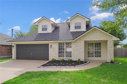 1300 Danville Ct, College Station, TX 77845