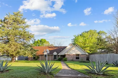 1519 Everitt St, Navasota, TX 77868