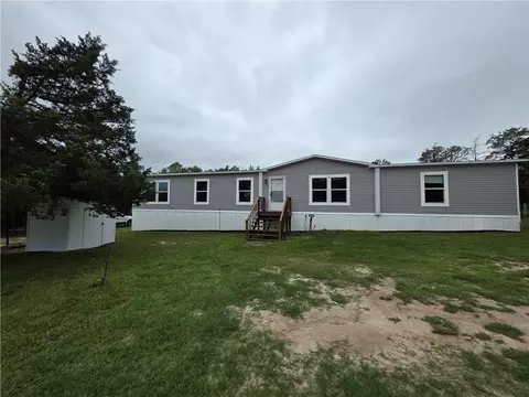 208 Red Wood Dr, Somerville, TX 77879