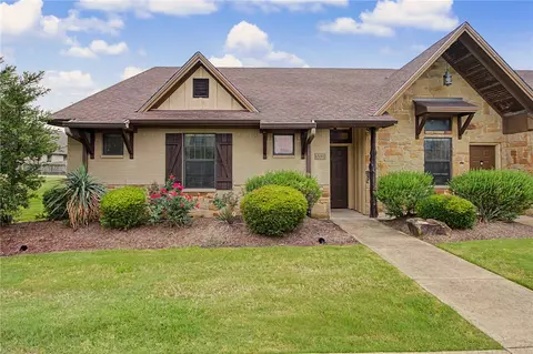 3321 Lieutenant Ave, College Station, TX 77845