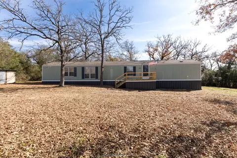 190 Cherry Circle Cir, Somerville, TX 77879