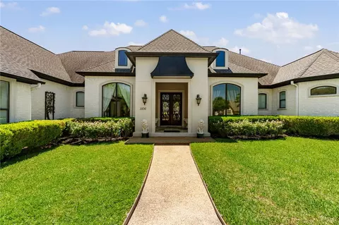 1106 Royal Adelade Dr, College Station, TX 77845