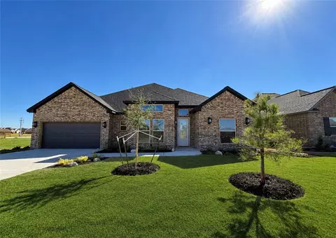 4205 Skylar Dr, College Station, TX 77845