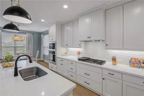 Kitchen - 4309 Batona Ct, Bryan, TX 77802 photo 4 of 7