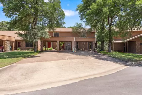 2837 Oakside Dr, Bryan, TX 77802