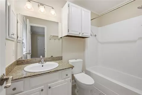 Bath - 2837 Oakside Dr, Bryan, TX 77802 photo 2 of 3