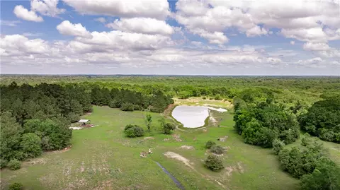 2199 Navasota Rdg, Navasota, TX 77868