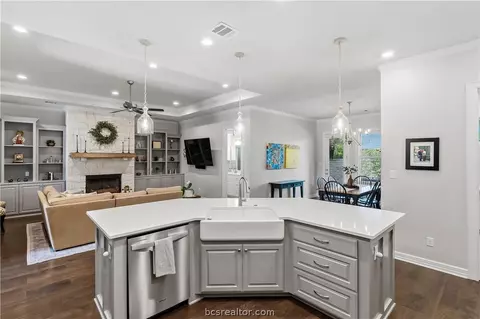 3333 Stoneleigh, Bryan, TX 77808 photo 9