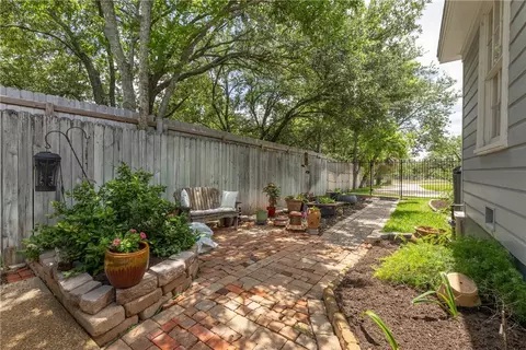 404 Hensel Ave, Bryan, TX 77801 photo 36