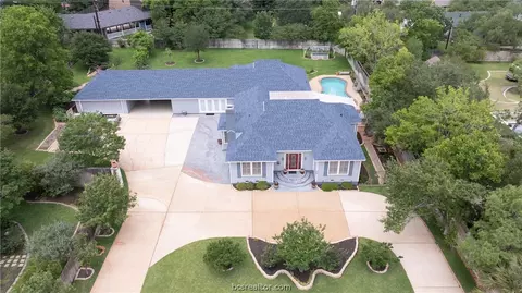 404 Hensel Ave, Bryan, TX 77801