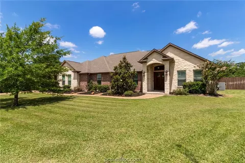 5028 Vintage Oaks Ct, College Station, TX 77845