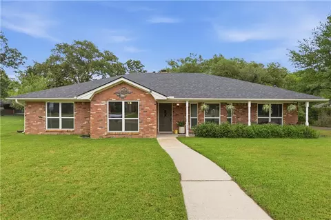 1602 Dominik Dr, College Station, TX 77840
