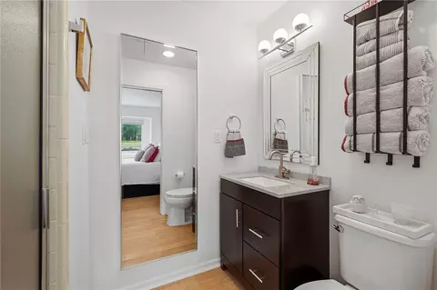Bath - 303 Brookside Dr E, Bryan, TX 77801 photo 3 of 3