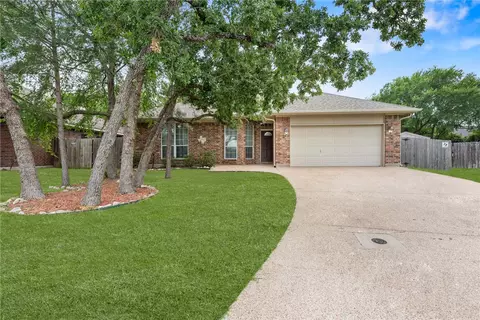 1207 Martinsville Ln, College Station, TX 77845
