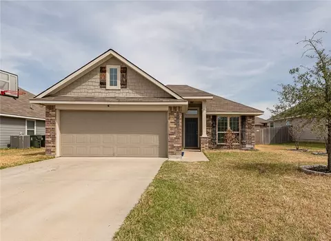 2702 Redcap, Bryan, TX 77803
