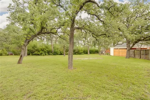 Exterior - 2402 Morris Ln, Bryan, TX 77802 photo 6 of 8