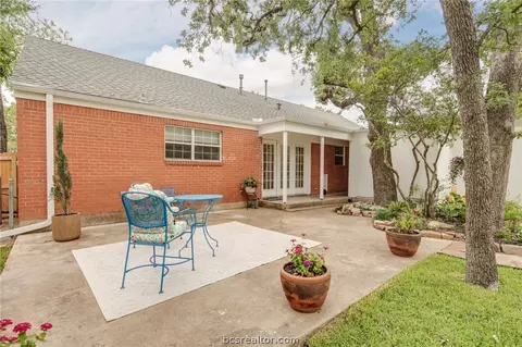 Exterior - 2402 Morris Ln, Bryan, TX 77802 photo 5 of 8