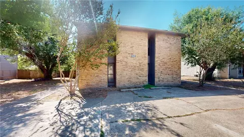 302 Manuel Drive A-d, College Station, TX 77840