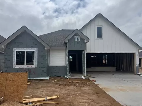 5541 Harriet St, Bryan, TX 77803
