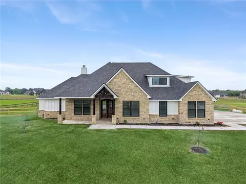 7822 Mathis Creek Dr, Bryan, TX 77808