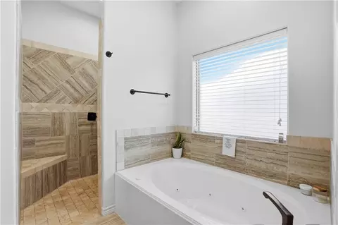 Bath - 3516 Foxcroft Path, Bryan, TX 77808 photo 3 of 6