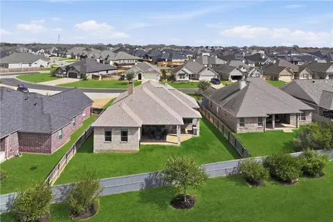 View/Area - 3516 Foxcroft Path, Bryan, TX 77808 photo 6 of 7