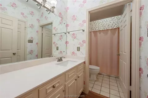 707 Walker St, Bryan, TX 77802 photo 11