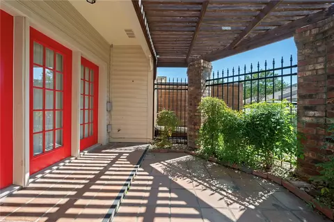 707 Walker St, Bryan, TX 77802 photo 10