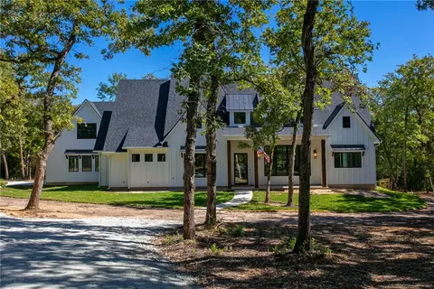 1629 Sawmill Rd, Calvert, TX 77837