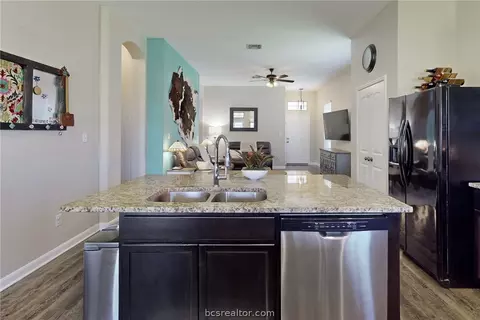 2071 Positano Loop, Bryan, TX 77808 photo 11