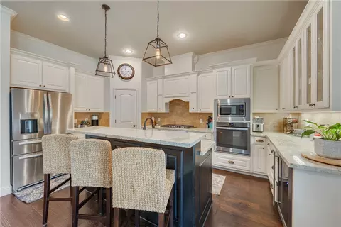 3301 Covington Ct, Bryan, TX 77808 photo 7