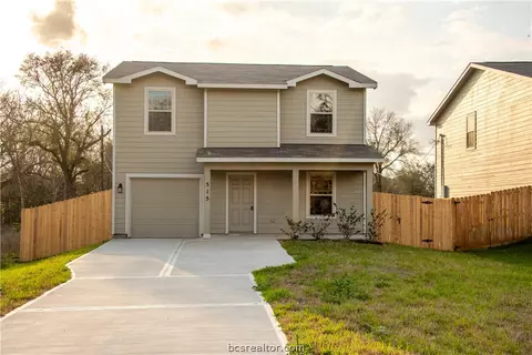 515 16th St, Hempstead, TX 77445