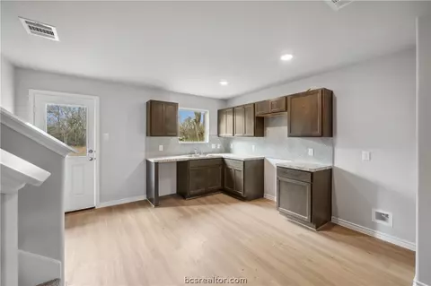 Other - 515 16th St, Hempstead, TX 77445 photo 6 of 8