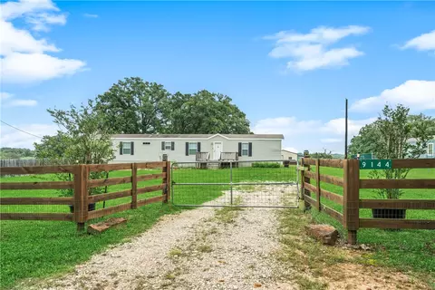 9144 Hensarling Ln, Bryan, TX 77808