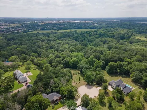 7012 Rose Point Ct, Bryan, TX 77808 photo 9