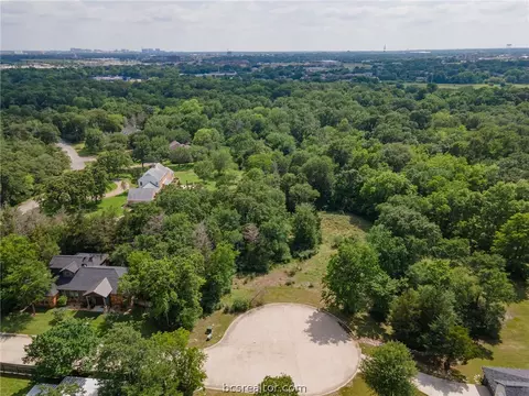 7012 Rose Point Ct, Bryan, TX 77808 photo 10
