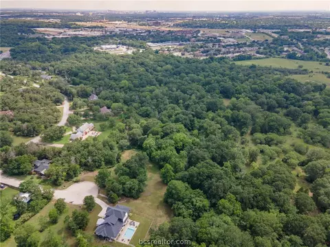 7012 Rose Point Ct, Bryan, TX 77808 photo 5
