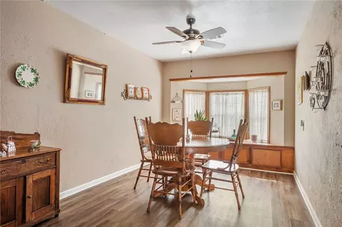 Dining - 3302 Oregon Trl, Bryan, TX 77803 photo 1 of 2