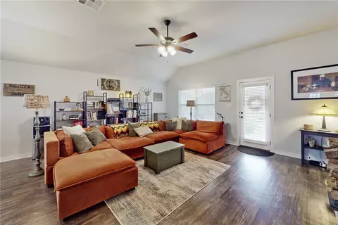 3425 Alsace Ct, Bryan, TX 77808 photo 9