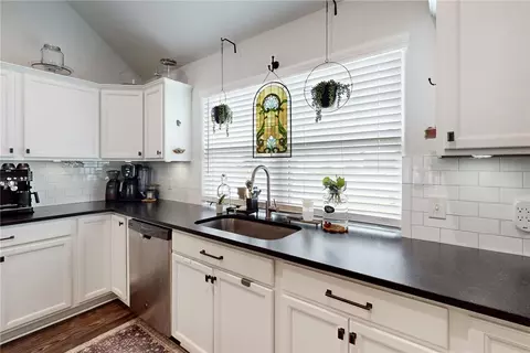 3425 Alsace Ct, Bryan, TX 77808 photo 4