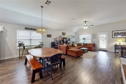 3425 Alsace Ct, Bryan, TX 77808 photo 8