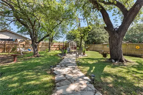 3805 Windridge Dr, Bryan, TX 77802 photo 22