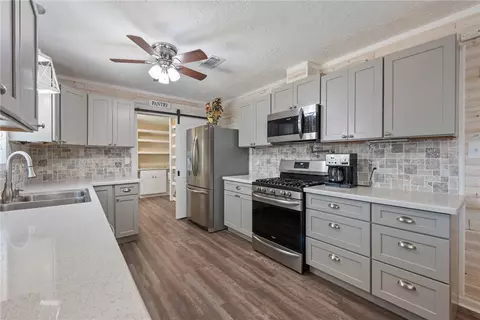 3805 Windridge Dr, Bryan, TX 77802 photo 10