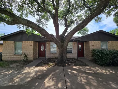 12041206 Georgia St, College Station, TX 77840