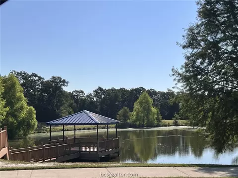 2147 Mountain Wind Loop, Bryan, TX 77807 photo 2