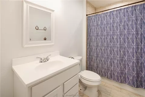 Bath - 1204 E 28th St, Bryan, TX 77803 photo 3 of 3