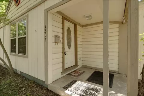 Exterior - 1204 E 28th St, Bryan, TX 77803 photo 3 of 5