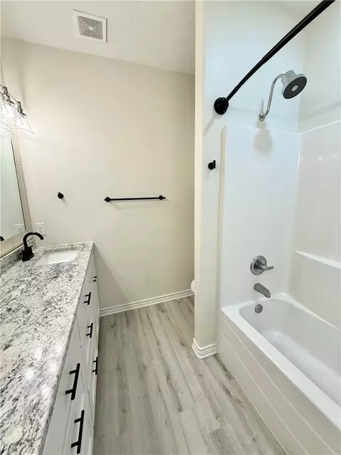 Bath - 3677 Rabbit Ln, Bryan, TX 77808 photo 3 of 3