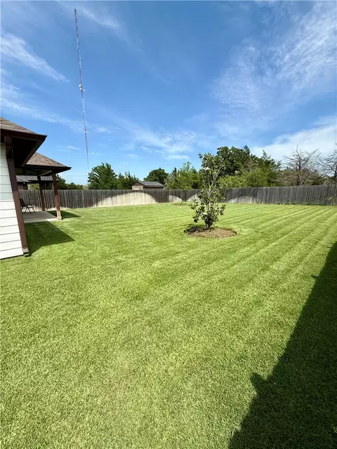 Exterior - 3677 Rabbit Ln, Bryan, TX 77808 photo 10 of 11